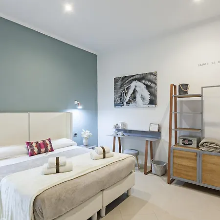 San Giovanni Gallery לינה וארוחת בוקר 3*