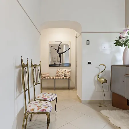 San Giovanni Gallery 3*